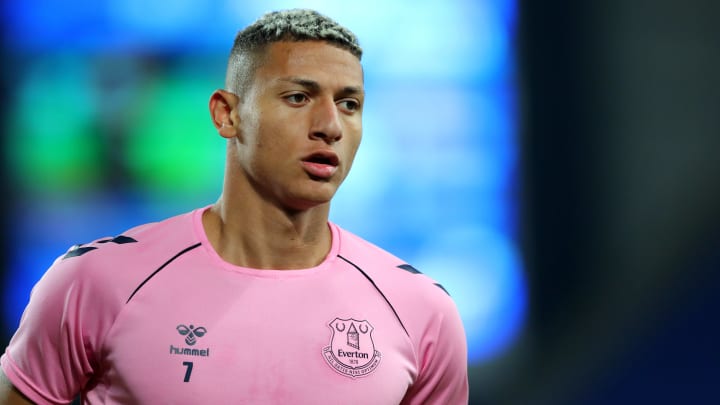 Richarlison a pris la défense de son compatriote Vinicius Richarlison a pris la défense de son compatriote Vinicius