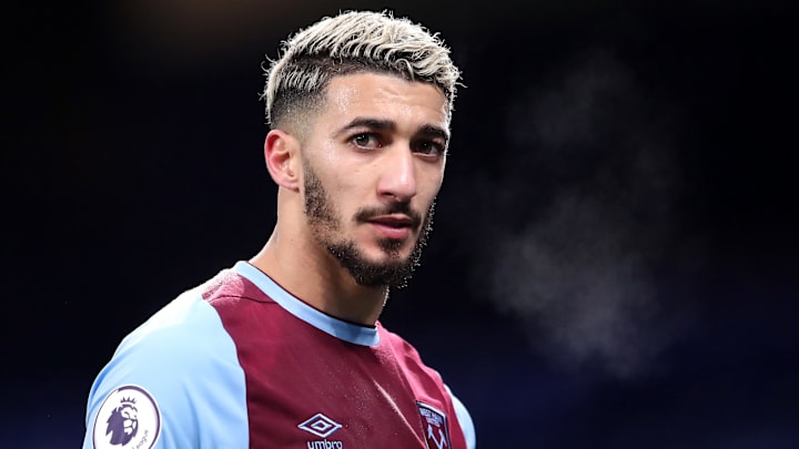 Everton v West Ham United - Premier League Everton v West Ham United - Premier League