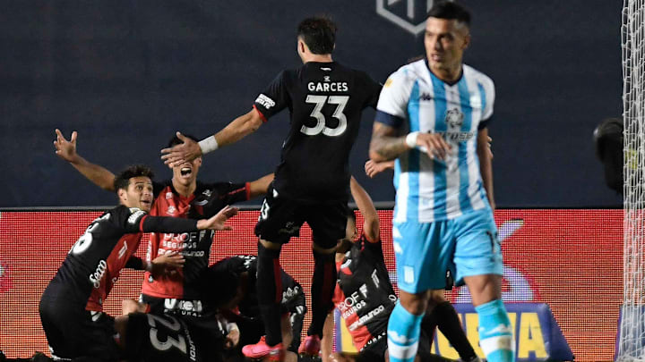 FBL-ARGENTINA-FINAL-RACING-COLON - Colón, el gran campeón. FBL-ARGENTINA-FINAL-RACING-COLON - Colón, el gran campeón.