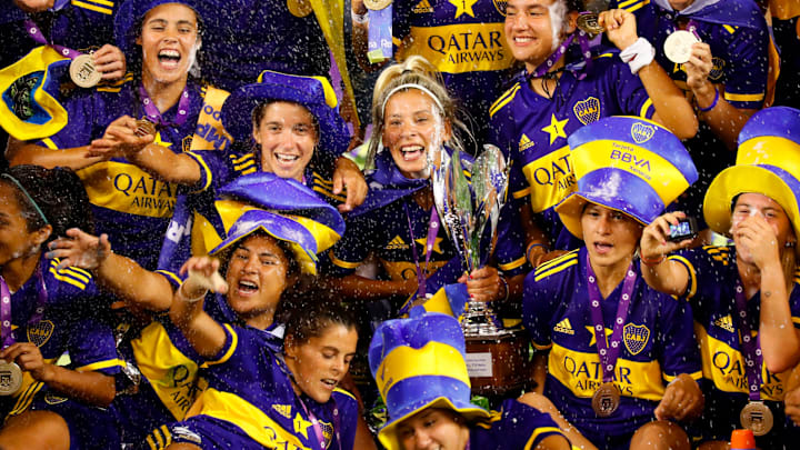 ¿La estrella del fútbol femenino va o no en el escudo de Boca? ¿La estrella del fútbol femenino va o no en el escudo de Boca?