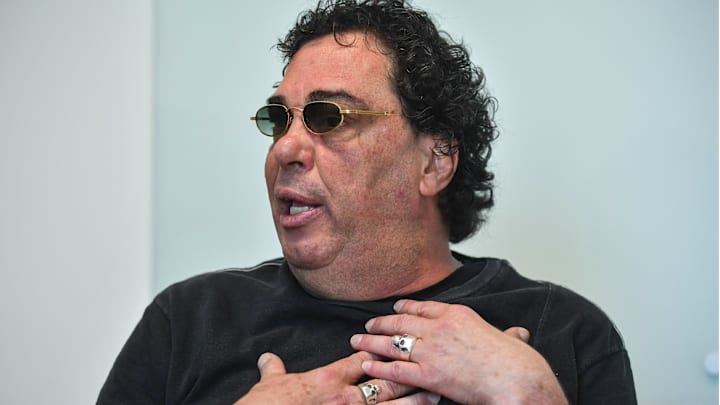 FBL-BRAZIL-CASAGRANDE-ADDICTION-BOOK