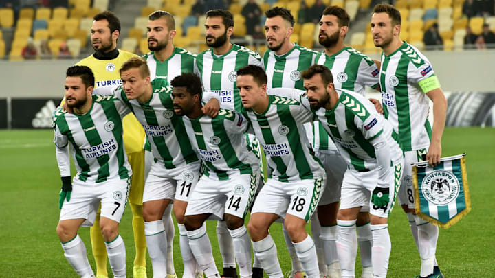 Konyaspor maç öncesi poz veriyor. Konyaspor maç öncesi poz veriyor.