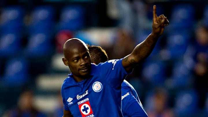 Achille Emana fue más recordado por su vida nocturna.