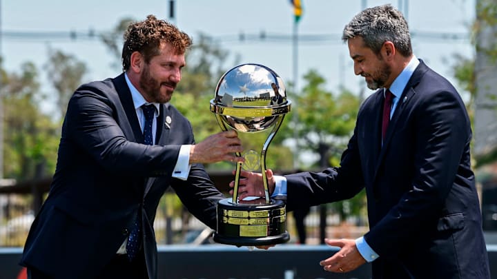 Athletico-PR, Corinthians, RB Bragantino, Atlético-GO já estão garantidos na Sul-Americana de 2021; resta uma vaga para Sport, Bahia ou Fortaleza. Athletico-PR, Corinthians, RB Bragantino, Atlético-GO já estão garantidos na Sul-Americana de 2021; resta uma vaga para Sport, Bahia ou Fortaleza.