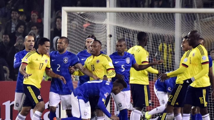 La selección colombiana fue a por Neymar