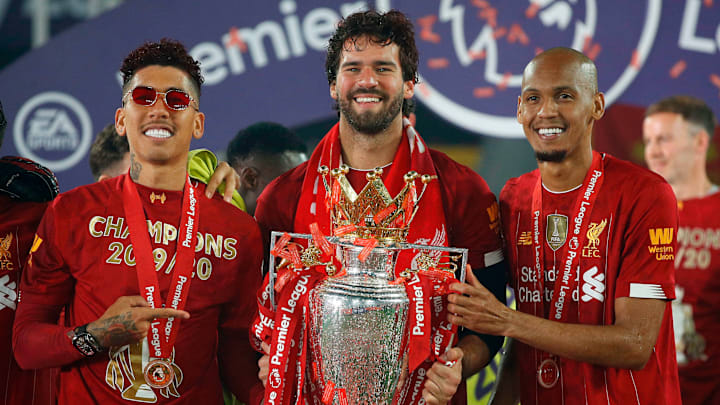 FBL-ENG-PR-LIVERPOOL-CHELSEA-TROPHY FBL-ENG-PR-LIVERPOOL-CHELSEA-TROPHY