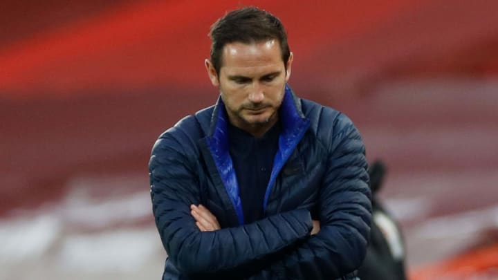 En délicatesse avec sa défense, le coach de Chelsea vise un homme capable de prendre les choses en main. En délicatesse avec sa défense, le coach de Chelsea vise un homme capable de prendre les choses en main.