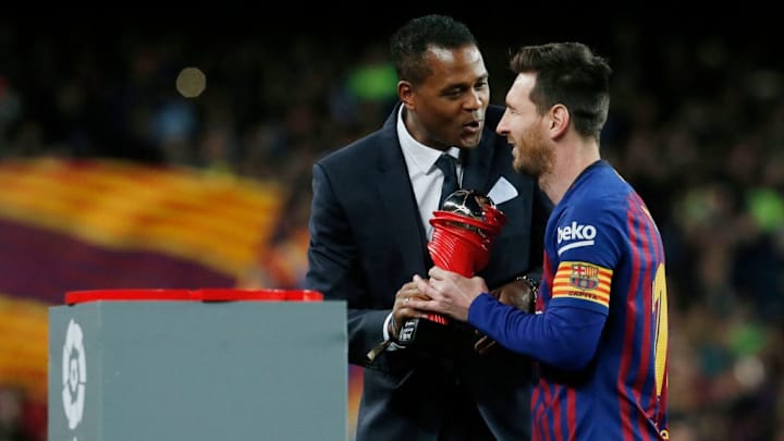 Patrick Kluivert avec Lionel Messi. 