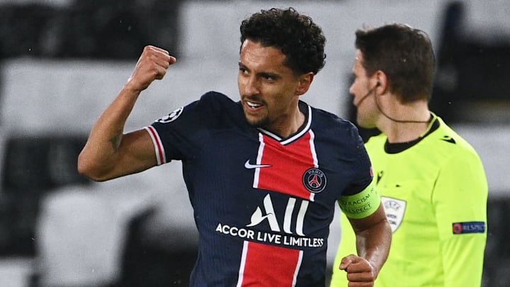 Marquinhos sous la tunique du PSG. Marquinhos sous la tunique du PSG.