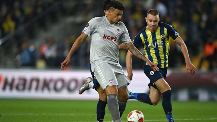 Attila Szalai, Tiquinho'nun peşinde Attila Szalai, Tiquinho'nun peşinde