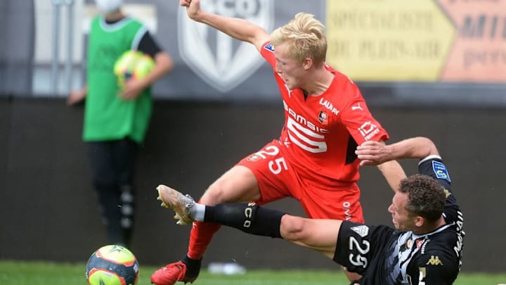 FBL-FRA-LIGUE1-ANGERS-RENNES