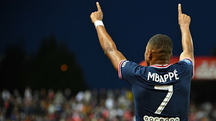 Kylian Mbappé devrait lâcher son numéro 7 au Real Madrid. 