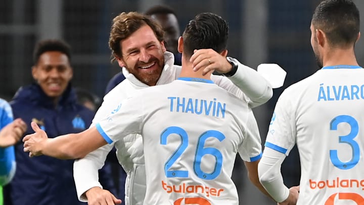 André Villas-Boas a célébré l'anniversaire du succès de l'OM face au PSG. André Villas-Boas a célébré l'anniversaire du succès de l'OM face au PSG.
