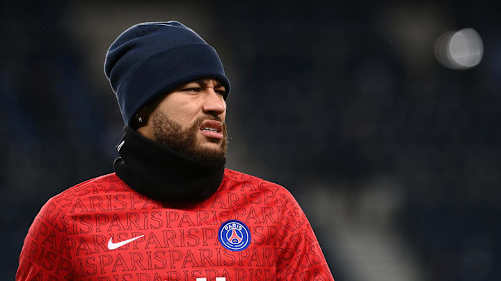 Neymar est sous contrat avec Paris jusqu'en juin 2022 Neymar est sous contrat avec Paris jusqu'en juin 2022