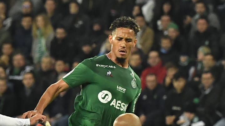 FBL-FRA-LIGUE1-SAINT-ETIENNE-LYON