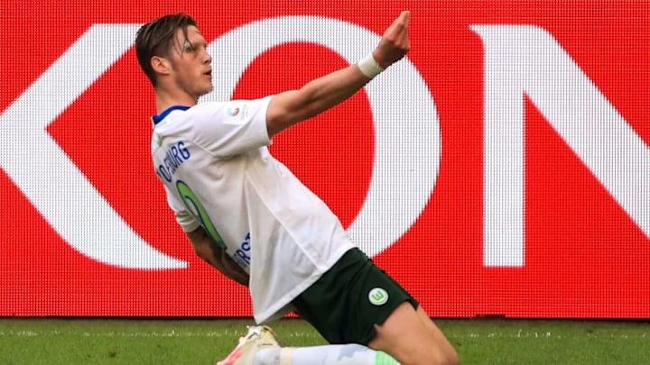 Wolfsburgs Goalgetter Weghorst beim Torjubel