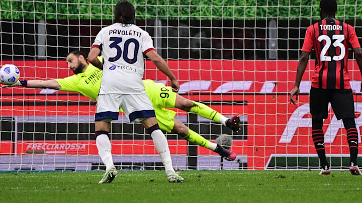 La gran parata di Donnarumma su Godin La gran parata di Donnarumma su Godin