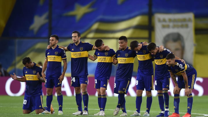 Boca se clasificó a los cuartos de final por penales. Boca se clasificó a los cuartos de final por penales.