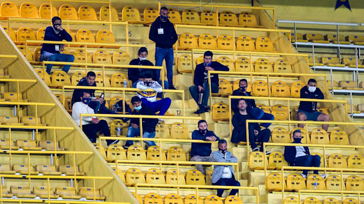 ¿Qué diferencia hay entre ellos y los socios de los clubes?