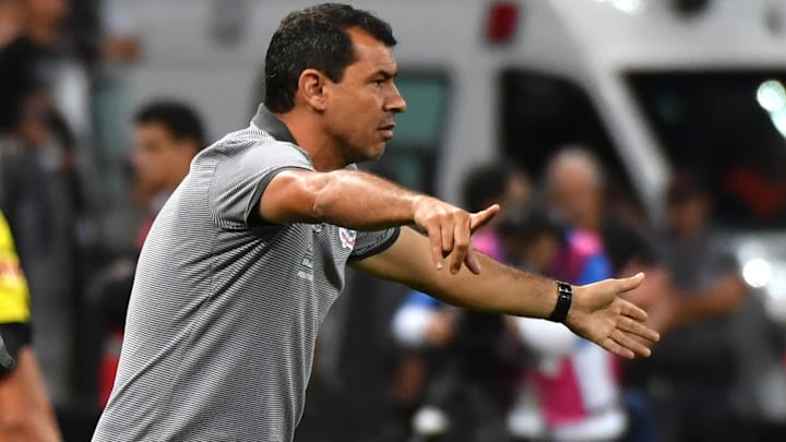 Carille está em vias de acertar com o Santos Carille está em vias de acertar com o Santos