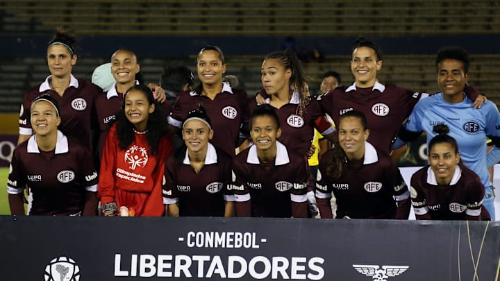 Guerreiras Grenás vão atrás de vaga na semi da Libertadores Guerreiras Grenás vão atrás de vaga na semi da Libertadores