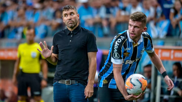 Bandeira vermelha! Medida do Governo deve 'atrasar' retorno do Gaúchão.