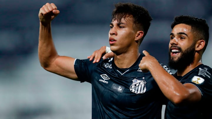 FBL-LIBERTADORES-OLIMPIA-SANTOS