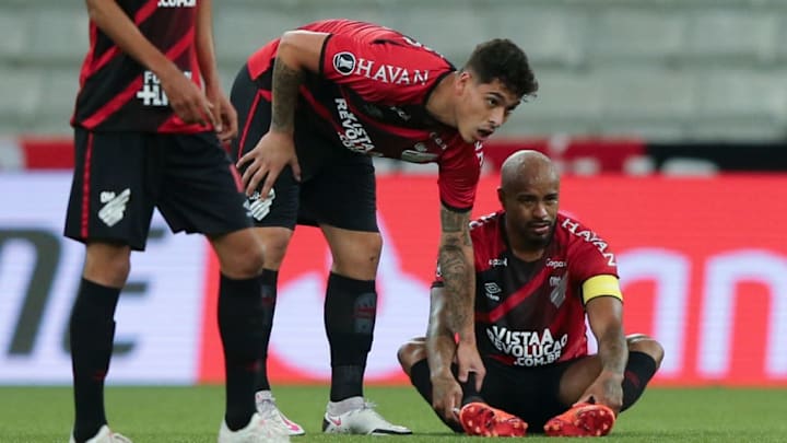 FBL-LIBERTADORES-PARANAENSE-WILSTERMANN