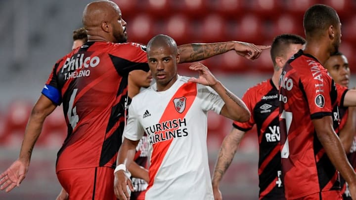 De La Cruz selló la serie ante Paranaense