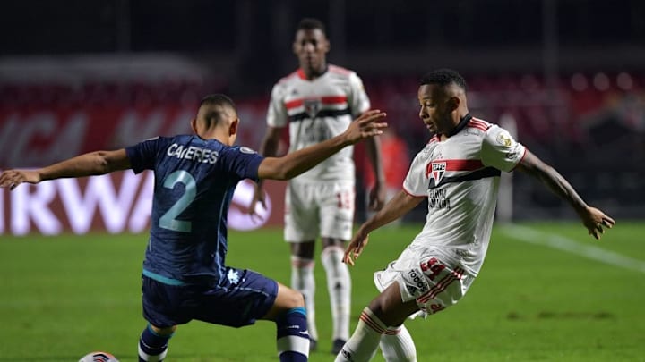 FBL-LIBERTADORES-SAOPAULO-RACING