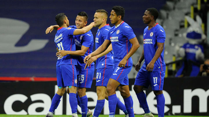 Jugadores de Cruz Azul celebran un gol. Jugadores de Cruz Azul celebran un gol.