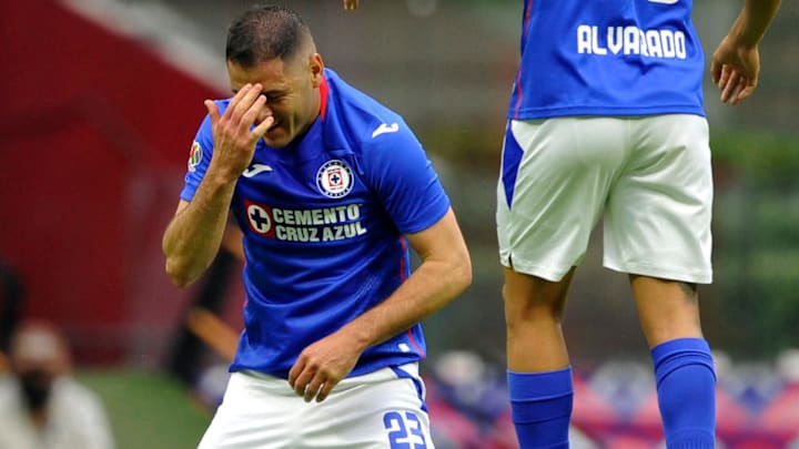 Pablo Agular celebrando un gol con Cruz Azul Pablo Agular celebrando un gol con Cruz Azul