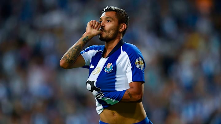Jesús Corona celebra un gol con el FC Porto. Jesús Corona celebra un gol con el FC Porto.