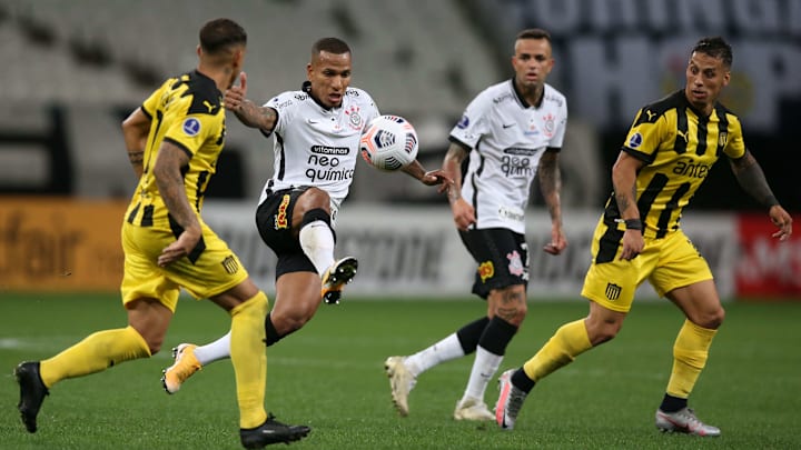 Sport Huancayo e Corinthians se enfrentam nesta quinta-feira (06), pela Sul-Americana. Nenhuma das equipes venceu no torneio.
