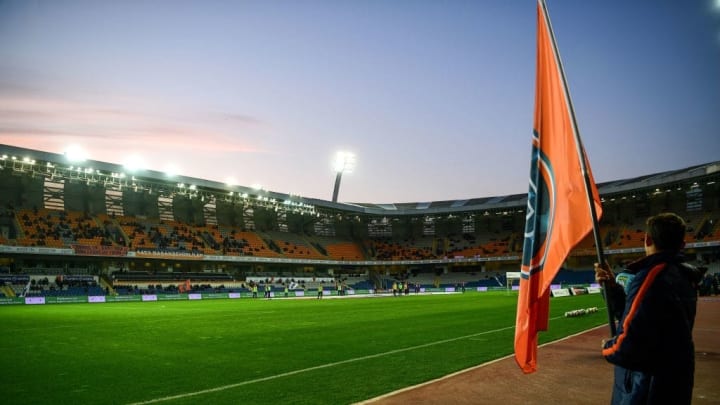 Le stade Fatih-Terim sonne souvent creux