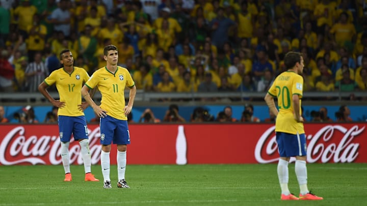 Dante, Oscar e outros: veja 8 jogadores que defenderam a Seleção e hoje estão 'esquecidos'. Dante, Oscar e outros: veja 8 jogadores que defenderam a Seleção e hoje estão 'esquecidos'.
