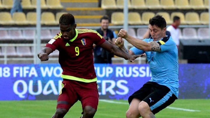 FBL-WC-2018-VEN-URU
