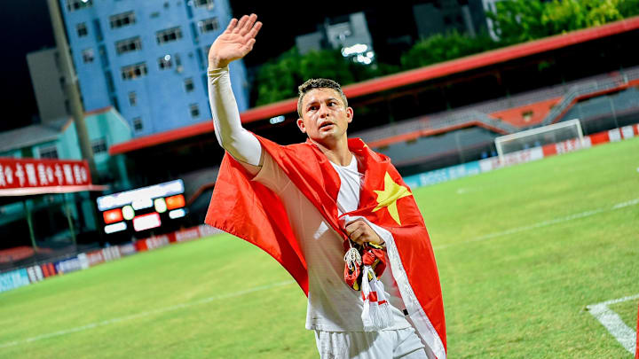 Elkeson, agora Ai Kesen, representa a Seleção da China
