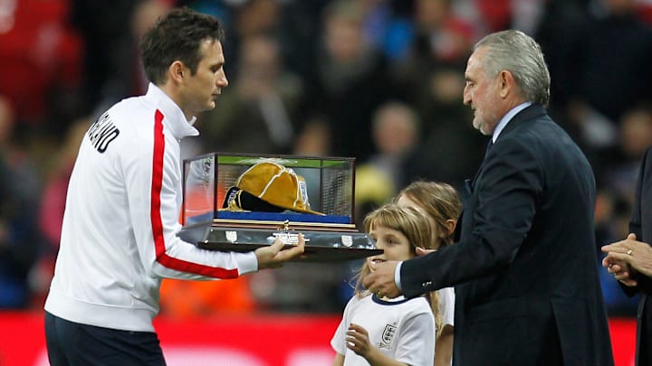 FBL-WC2014-ENG-CHI-FRIENDLY