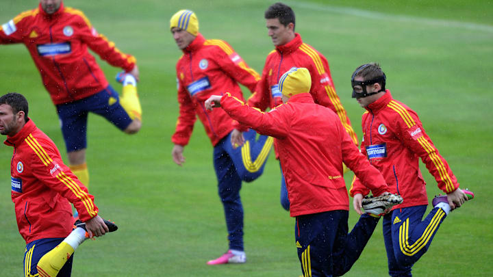 FBL-WC2014-HUN-ROM-TRAINING