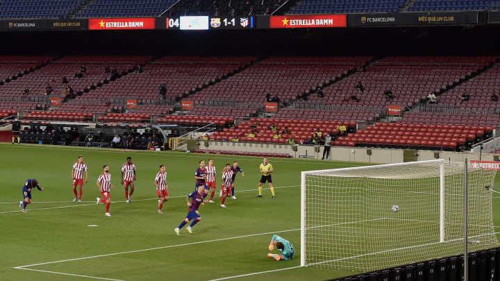 Lionel Messi's 700th goal was not enough for victory against Atletico Madrid