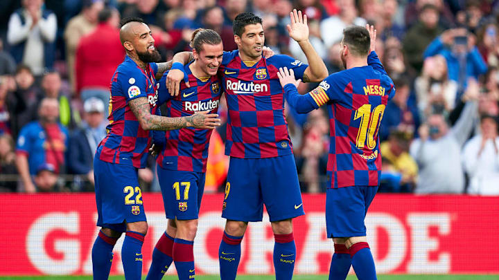 FC Barcelona v Deportivo Alaves  - La Liga