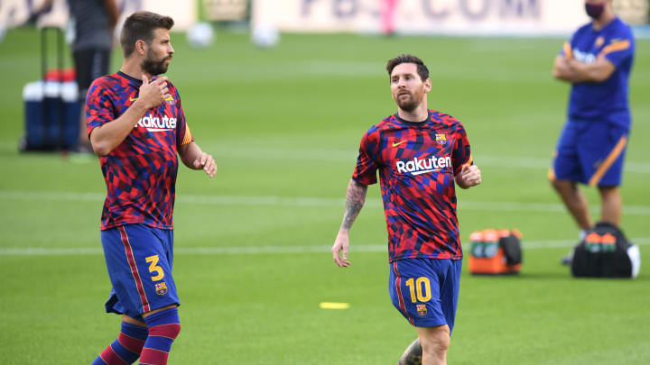 Gerard Pique (l.) und Lionel Messi (r.) beim Training