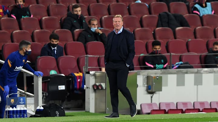 Ronald Koeman organiza lista com nomes para deixar o Barcelona nos próximos meses. 