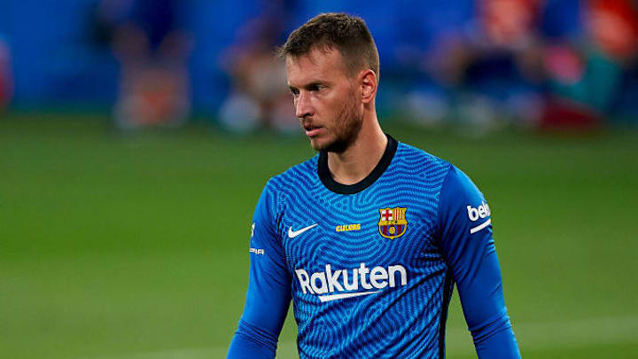 Neto por fin podrá ser titular tras una primera temporada donde Ter Stegen no le dio opción