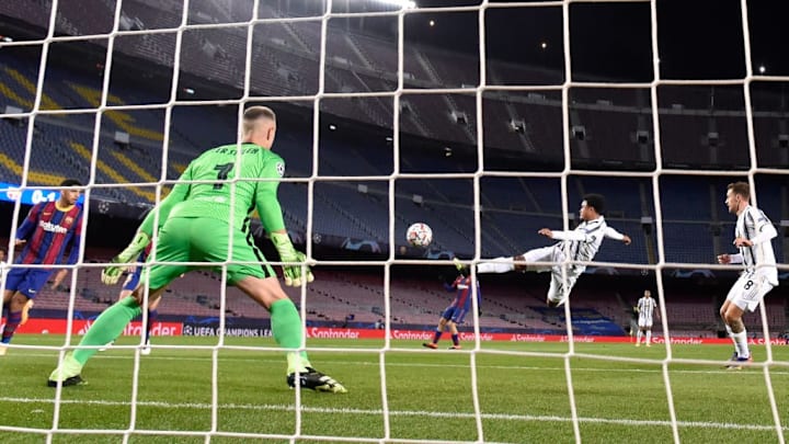 La sforbiciata di McKennie per il momentaneo 0-2