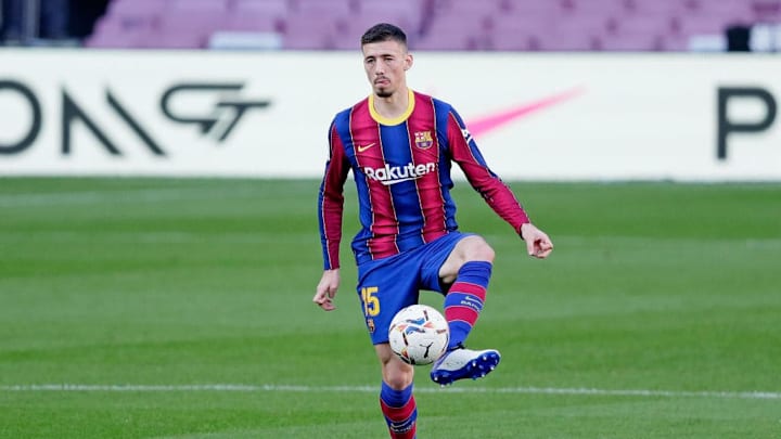 Lenglet es fijo en las alineaciones de Koeman