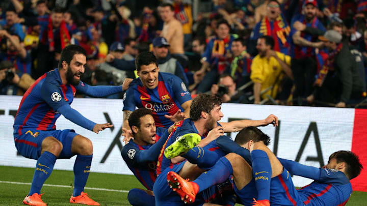 Los jugadores del Barça celebrando el gol que daba el pase a cuartos de final