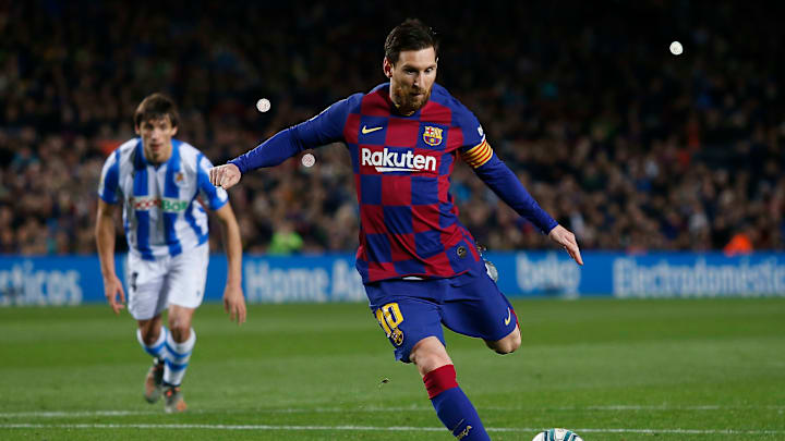 Lionel Messi Almost Sprains His Ankle Every Time He Takes A Free Kick In Order To Perfect His Technique Report