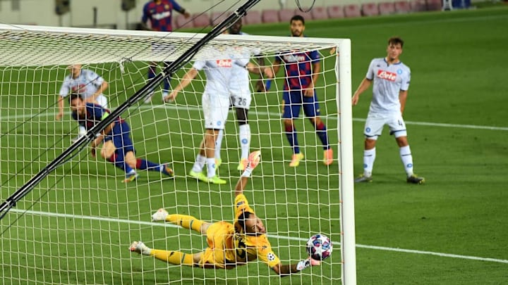 Gol de Messi al Napoli, el 115 en la Champions League para él.